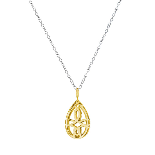 Dije chico Nouveau de plata con baño de oro