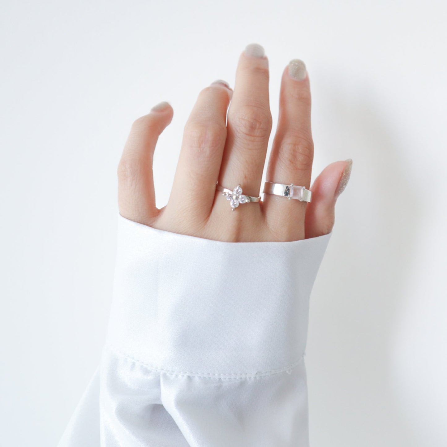 Anillo Azafrán con cuarzo rosa dorado