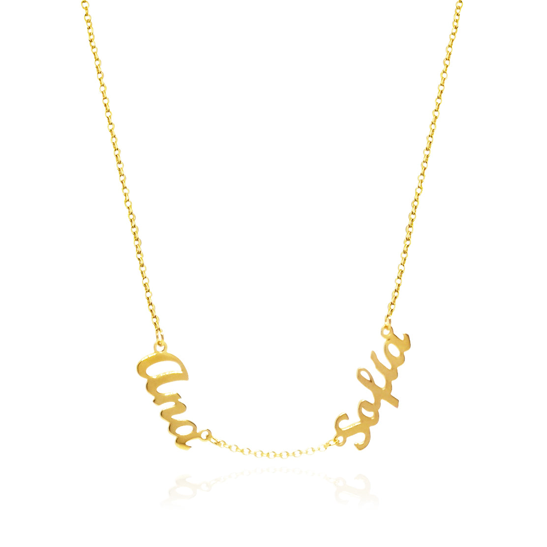 Collar múltiples nombres en tipografía clásica