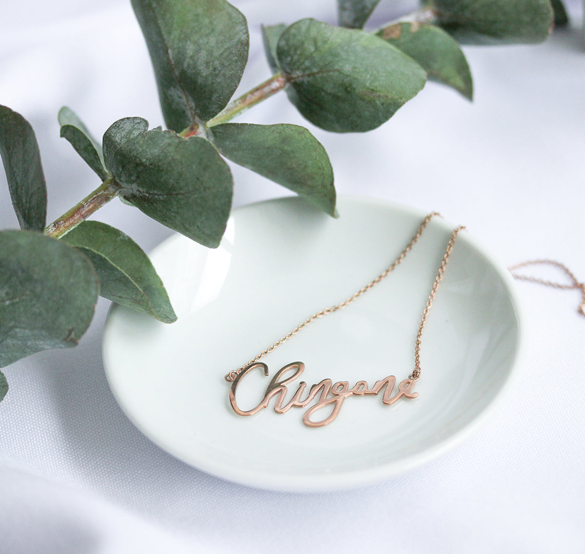 Collar Chingona de plata con baño de oro rosa