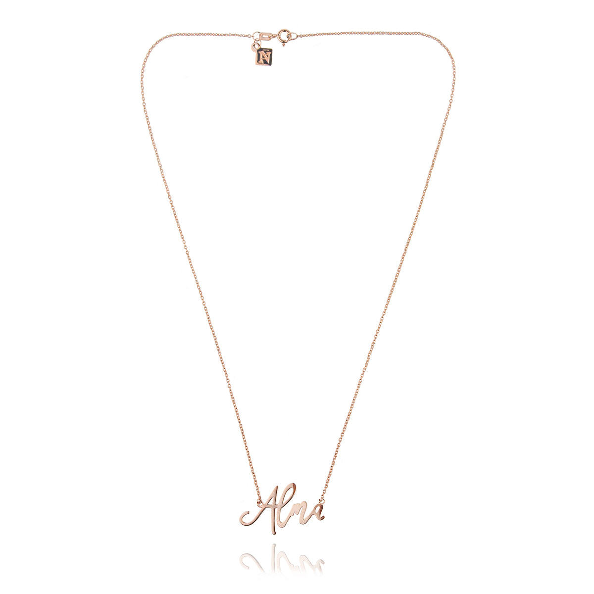 Collar nombre de plata en tipografía cursiva