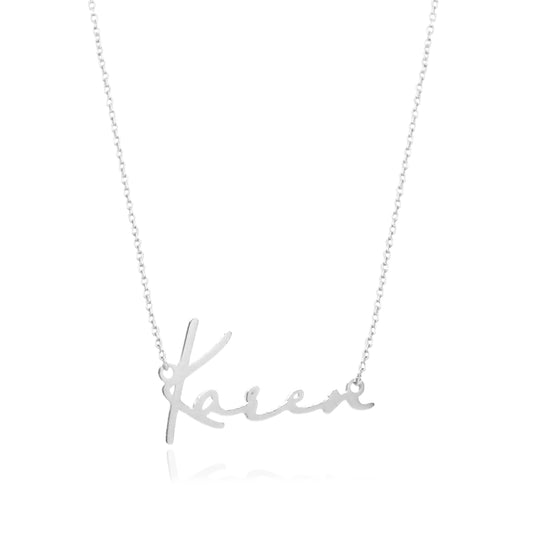 Collar nombre de plata en tipografía caligrafía