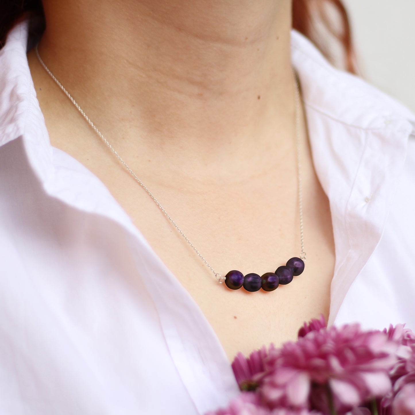 Collar cadena de plata con 5 perlas negras