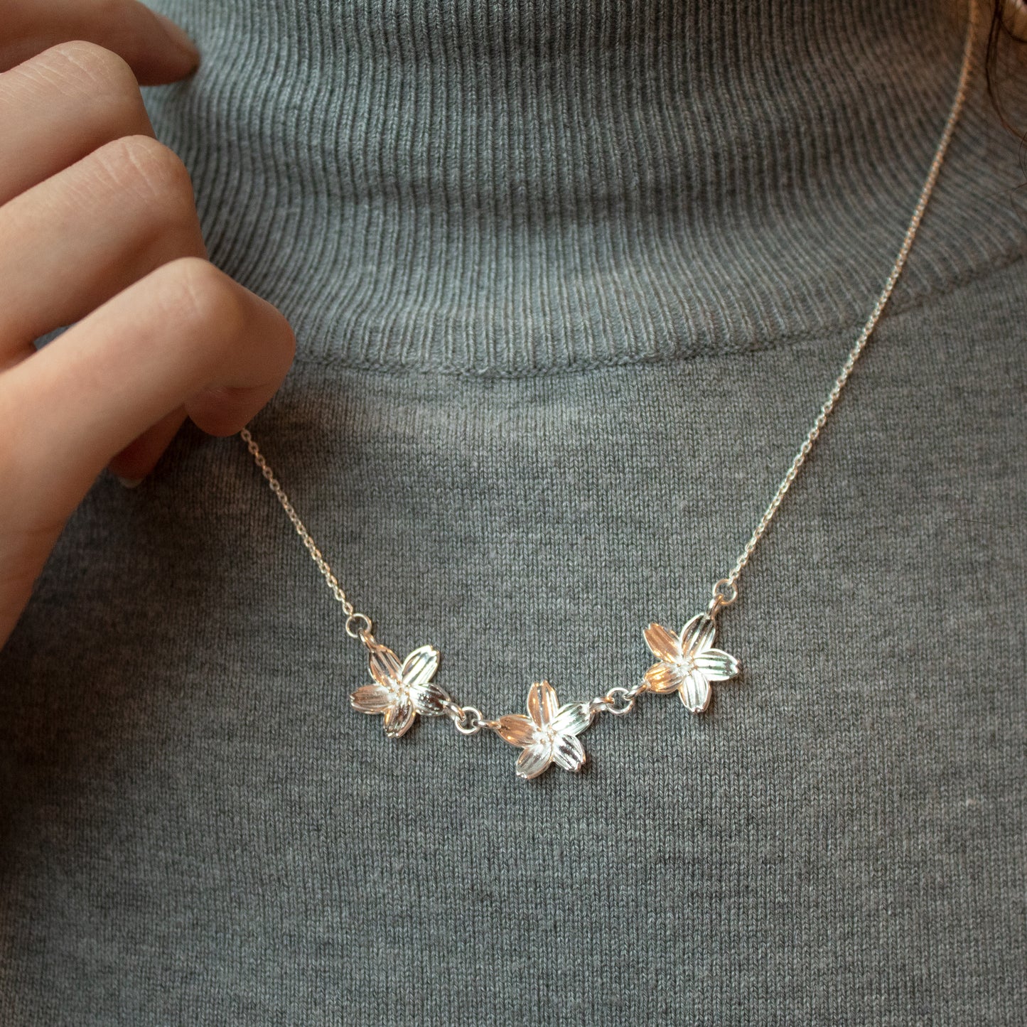 Collar Flor de Cerezo de plata con cadena
