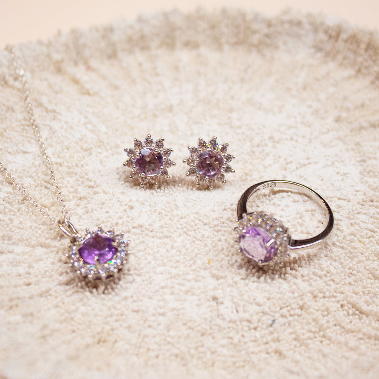 Anillo Jazmín de plata con amatista