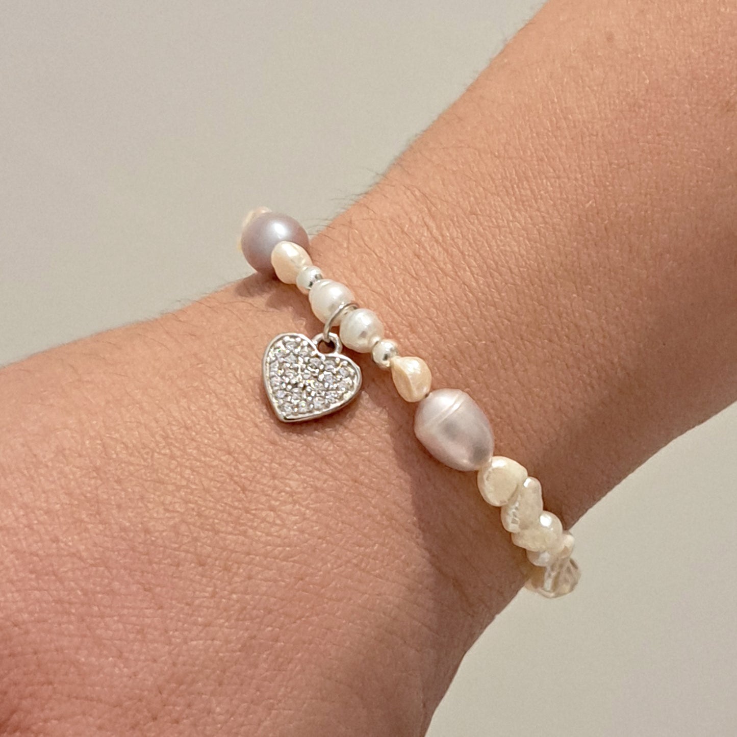 Pulsera Destellos de perlas y corazón de plata con zirconias