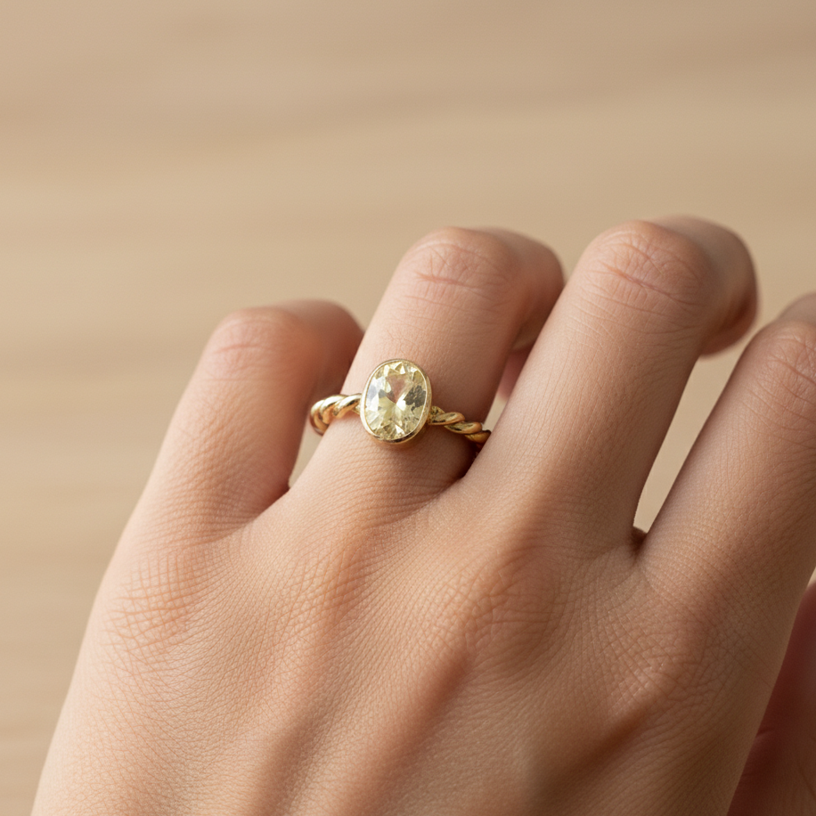 Anillo Bejuco de plata con cuarzo amarillo