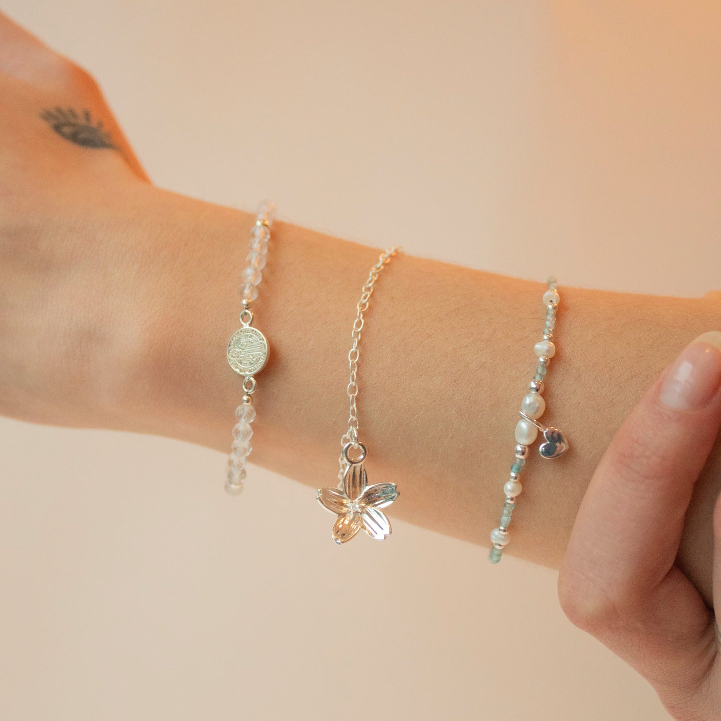 Pulsera Nube San Benito de plata con cuarzo blanco