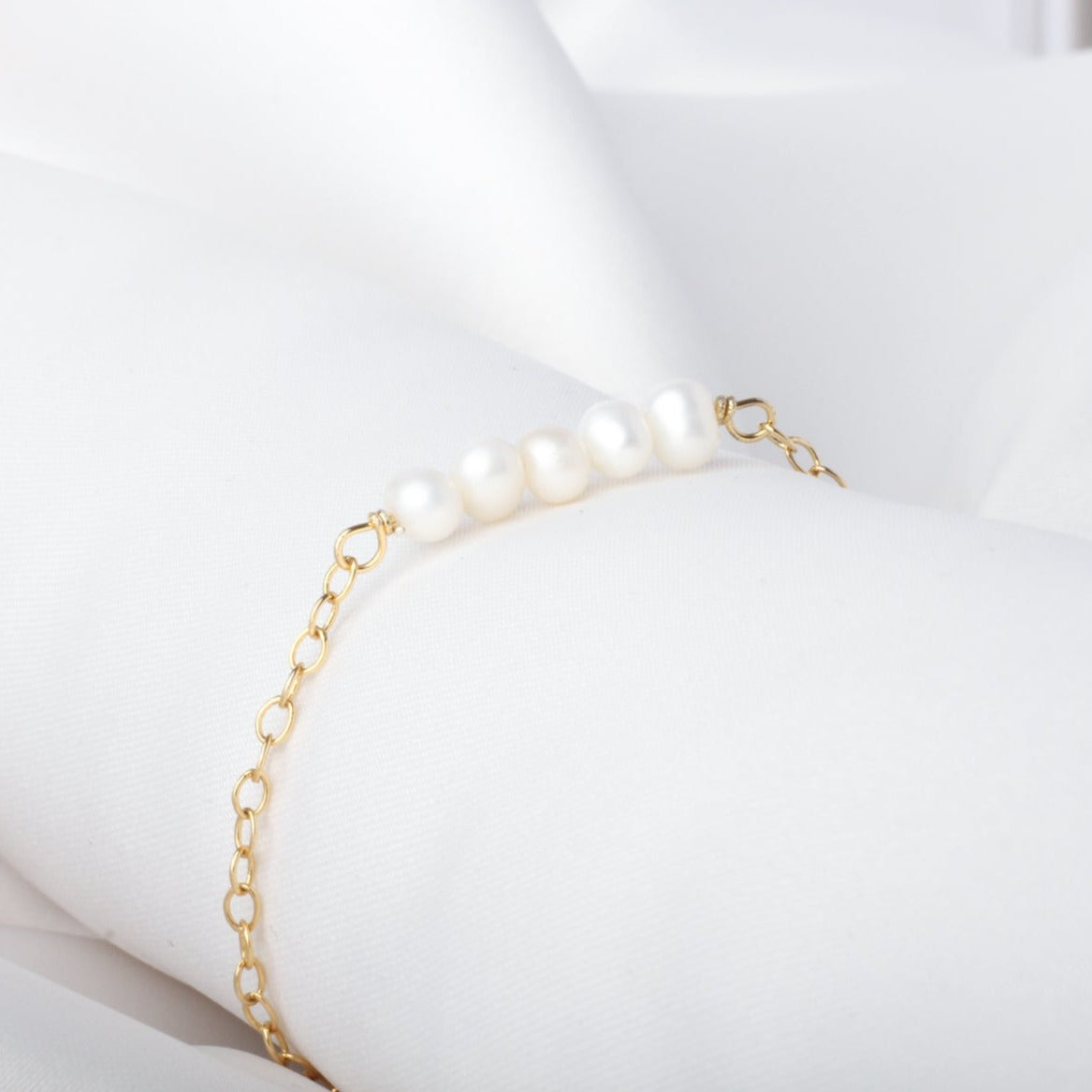 Pulsera de cadena con perla blanca