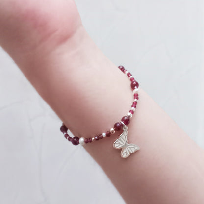 Pulsera Suerte Mariposa de plata con piedras y perlas