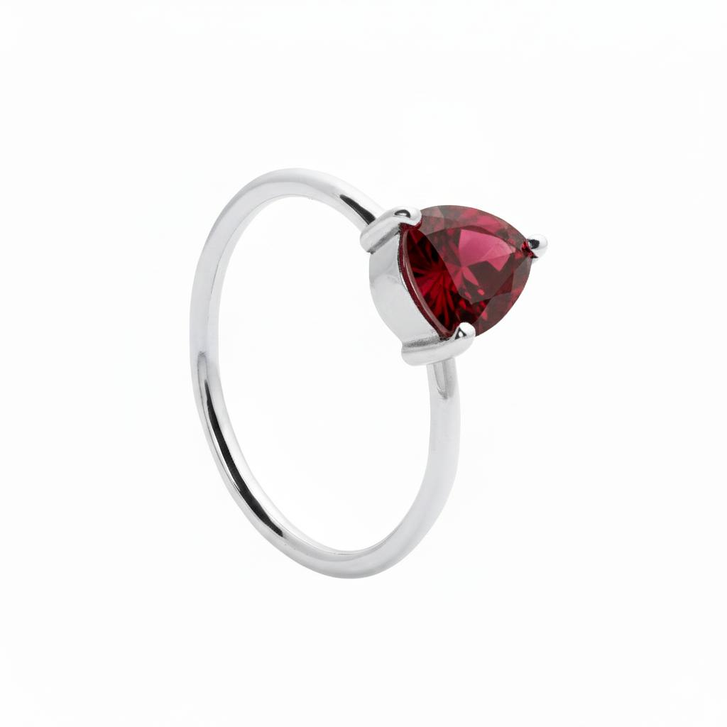 Anillo Gaia de plata con piedra gota