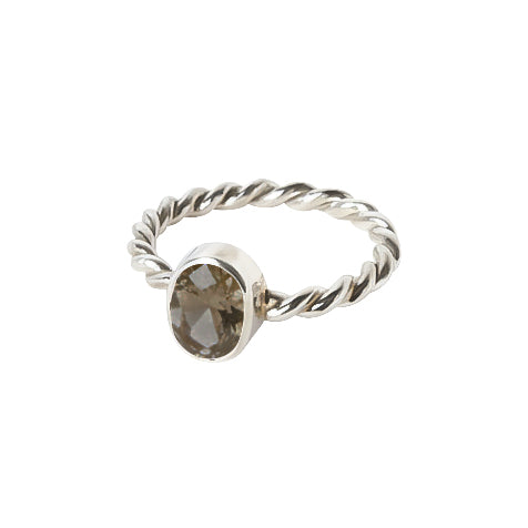 Anillo Bejuco de plata con cuarzo ahumado