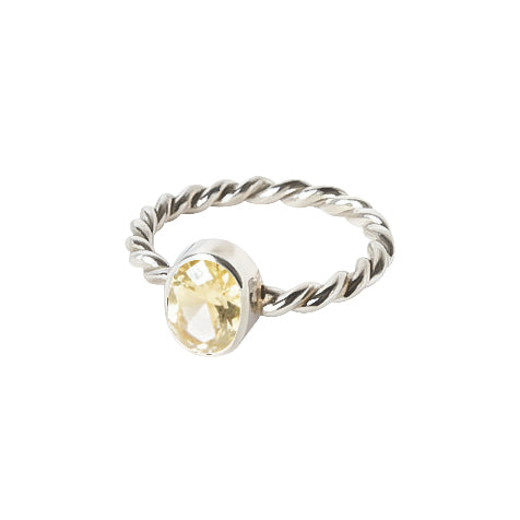Anillo Bejuco de plata con cuarzo amarillo