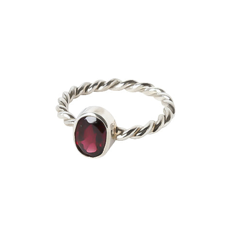 Anillo Bejuco de plata con granate